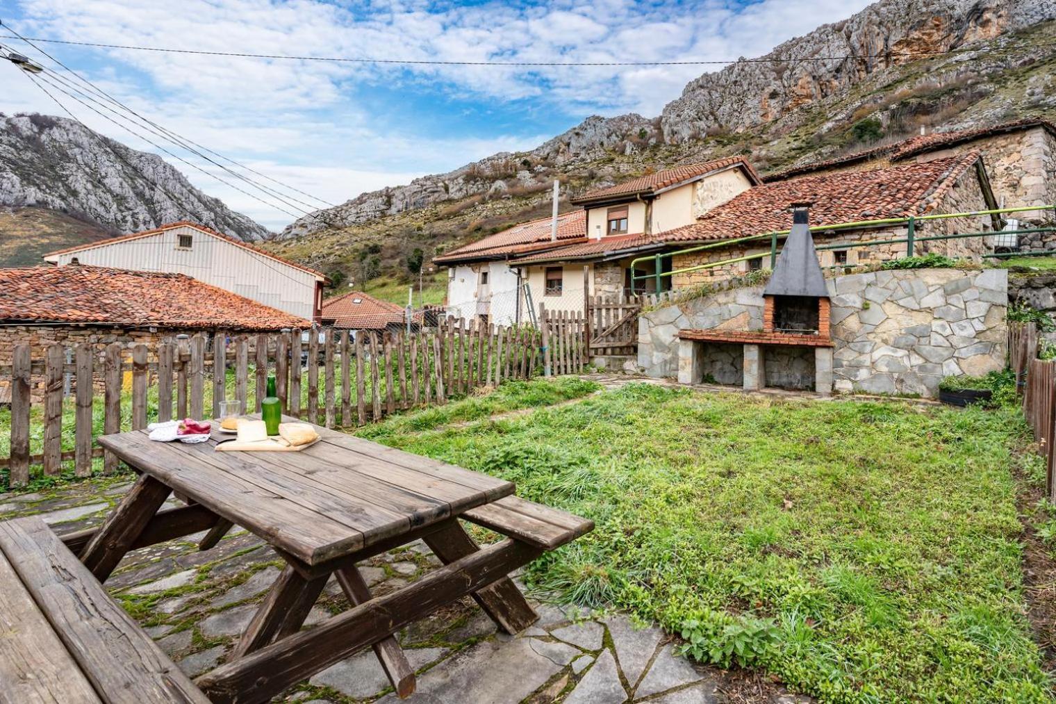Montegrande entorno mágico rodeado de montañas Apartamento La Plaza Exterior foto